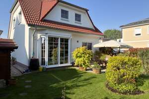 Modernes energieeffizientes Familienhaus mit PV-Anlage, Wallbox & Smart Home in ruhiger Lage – Die vollständige Adresse der Immobilie erhältst du vom Anbieter., 13591 Staaken, Berlin – Vorschaubild 10