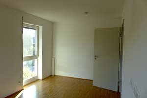 Helle und grosszügige 3,5 Zimmer-Wohnung in ruhiger Lage von Neckargartach – Rainlesstraße 8, 74078 Neckargartach, Heilbronn – Vorschaubild 4