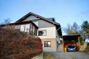 Wohnen mit Weitblick – vielseitiges Einfamilienhaus in Traumlage von Niederzissen – Die vollständige Adresse der Immobilie erhältst du vom Anbieter., 56651 Niederzissen – Vorschaubild 2