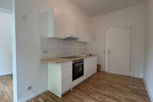 Berfristete, frisch sanierte 2-Raumwohnung mit Einbauküche und Wannenbad ! – Berliner Allee 221, 13088 Weißensee, Berlin – Vorschaubild 4