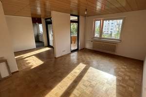 4,5 Zimmer-Wohnung in Uni-Nähe, Ideal für Familien oder WGs! – 70569 Lauchäcker, Stuttgart – Vorschaubild 2
