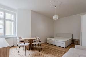 Charmantes möbliertes 1-Zimmer Apartment am Helmholzplatz in Prenzlauer Berg – Lychener Straße 21, 10437 Prenzlauer Berg, Berlin – Vorschaubild 1