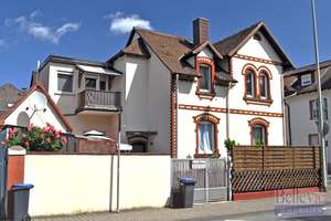 Attraktives Zwei-Familienhaus mit Nebengebäude und Garten. – Die vollständige Adresse der Immobilie erhältst du vom Anbieter., 65451 Kelsterbach – Vorschaubild 1