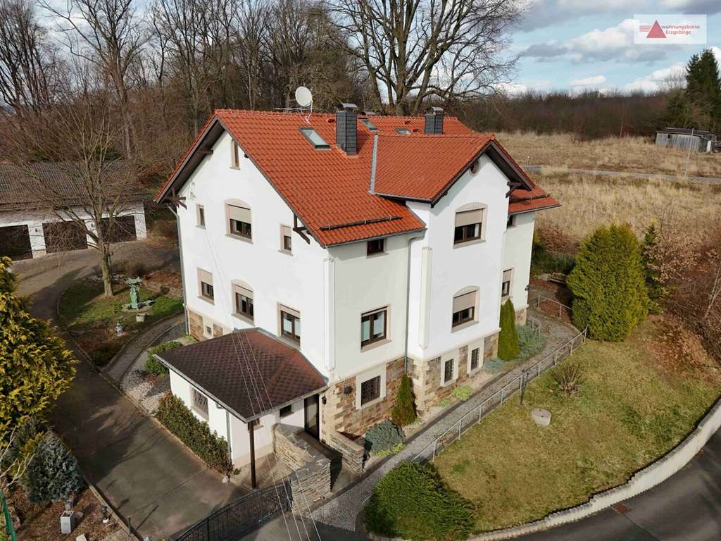 Immobilie in Gersdorf - Sanierte Villa in Gersdorf: 298 m², 12 Zimmer, Balkon, Parkgrundstück, Garagen & Kutscherwohnung - Bild 0