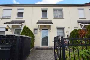 URBAN & NATURNAH - MODERNES REIHENMITTELHAUS MIT GARTEN, TOP ENERGIEEFFIZIENZ & AUßENSTELLPLATZ – Ruppiner-See-Straße 17, 13599 Haselhorst, Berlin – Vorschaubild 1