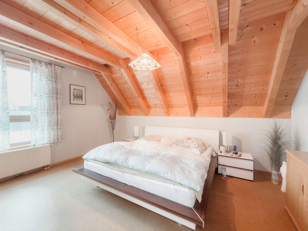 Immobilie in Dinkelscherben - Ruhig, großzügig, familienfreundlich – Ein Haus zum Wohlfühlen in Oberschöneberg - Bild 4