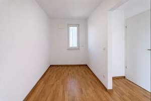 Property thumbnail 16