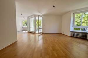 Helle, ruhige Wohnung - Erstbezug nach Renovierung 