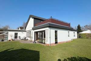 Büsum: Ruhig gelegenes Einfamilienhaus mit 6,5 Zimmer auf Eigenland – Die vollständige Adresse der Immobilie erhältst du vom Anbieter., 25761 Büsum – Vorschaubild 10