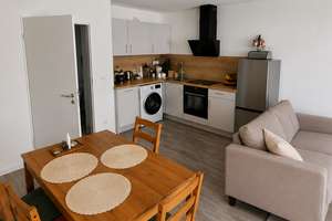 Modern möblierte 1-Zi.- Wohnung mit TG- Platz – Bayernstraße 2B, 86836 Klosterlechfeld – Vorschaubild 3