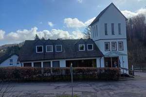 Wiehl-Weiershagen: 374m² im Kirchen-/Gemeindehaus mit separater Wohnung, Garten, Garage, 3 Küchen – Die vollständige Adresse der Immobilie erhältst du vom Anbieter., 51674 Wiehl – Vorschaubild 4