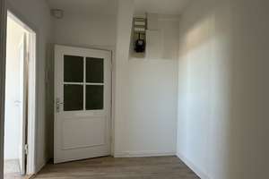 Frisch modernisierte 2-Zimmerwohnung in zentraler Lage – Dreiecksplatz 6, 24105 Damperhof, Kiel – Vorschaubild 4