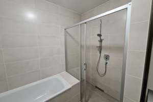 Luxuriöse 2-Zimmer Wohnung in bester, ruhiger Lage Münchens mit Einbauküche – Fritz-Bauer-Str. 41, 81249 Aubing-Süd, München – Vorschaubild 11