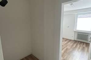Viel Platz für den Alltag: Modernisiertes Reihenmittelhaus in Fürth – 90766 Hardhöhe, Fürth – Vorschaubild 15