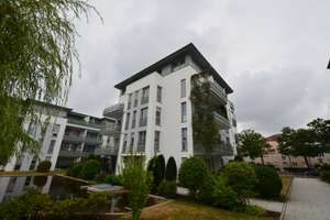 Neuwertige 2-Zi.-Whg mit Süd-/Westbalkon (ca.10m²) und herrlichem Seeblick im Westen 