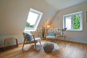 MÖBLIERT  - MODERN LIVING - 2-Zi.-Maisonette in bester Lage – Die vollständige Adresse der Immobilie erhältst du vom Anbieter., 70192 Lenzhalde, Stuttgart – Vorschaubild 2