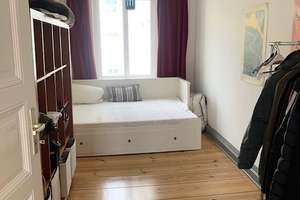 ruhige ALBRECHTSTR. - zwischen Reinhardt-u.Friedrichstr. + 3 Zi + große EBK + 4. OG ohne Aufzug – Albrechtstr. 22, 10117 Mitte (Ortsteil), Berlin – Vorschaubild 10