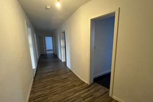 Perfekt für Familien oder Studenten | 5 RW mit moderner EBK + Balkon + Gäste WC – Adelsbbergstr. 35, 9127 Gablenz, Chemnitz – Vorschaubild 11