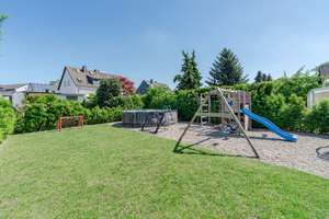 Gepflegte Doppelhaushälfte in begehrter Lage unweit der St. George's School – Die vollständige Adresse der Immobilie erhältst du vom Anbieter., 47259 Huckingen, Duisburg – Vorschaubild 27