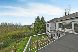 Panorama-Platz :) Freistehendes, großformatiges Einfamilienhaus mit Traumblick in Isenbügel – Die vollständige Adresse der Immobilie erhältst du vom Anbieter., 42579 Heiligenhaus – Vorschaubild 9
