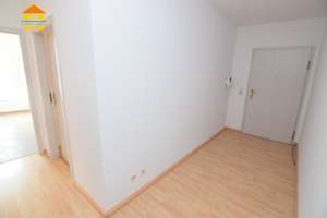 ALLES DA - modernes Bad, riesiger Balkon, Fahrstuhl und Tiefgarage – perfekter Wohnkomfort! – Fürstenstraße 141, 9130 Yorckgebiet, Chemnitz – Vorschaubild 11