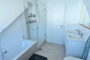 Neuwertige - moderne 2 Zimmer Dachgeschosswohnung EBK Balkon Trudering/Berg am Laim – Weißpfennigweg 9a, 81825 Berg am Laim Ost, München – Vorschaubild 26
