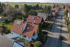 Familienparadies! - Hochwertig saniertes Einfamilienhaus mit Pool und Kamin in ruhiger Siedlungslage – Die vollständige Adresse der Immobilie erhältst du vom Anbieter., 1239 Lockwitz, Dresden – Vorschaubild 4