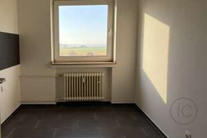 Gut geschnittene 3-Zimmer-Wohnung mit Balkon und Weitblick – Die vollständige Adresse der Immobilie erhältst du vom Anbieter., 41179 Rheindahlen-Mitte, Mönchengladbach – Vorschaubild 3