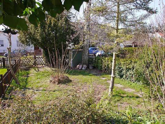 Sanierungsbedürftiges Reihenhaus in ruhiger Lage - Bild 6