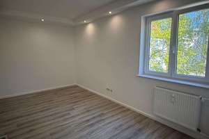 Top moderniesierte 2- Zimmer-Wohnung in Wilhelmstadt – Die vollständige Adresse der Immobilie erhältst du vom Anbieter., 13595 Wilhelmstadt, Berlin – Vorschaubild 4