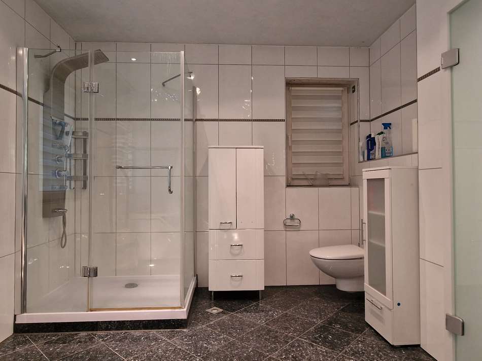 BAD-Dusche-WC