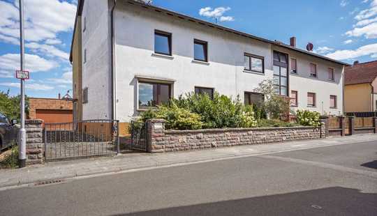 Bild von Großzügiges Zweifamilienhaus mit Ausbaupotenzial im Herzen von Münster