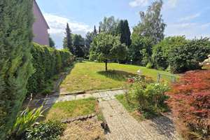 Reihenendhaus mit Terrasse, Balkon und viel Potential auf tollem Grundstück in ruhiger Lage – 61187 Schöneck – Vorschaubild 16