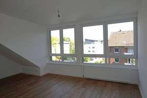 Neu ausgebautes Dachgeschoss!
2-Zi-Wohnung mit Einbauküche in Bramfeld! – Olewischtwiet 41 a, 22177 Bramfeld, Hamburg – Vorschaubild 5