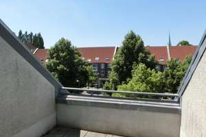 TOP Eigentumswohnung  mit Dachterrasse  und Aufzug – Wilhelm-Nieswandt-Allee 132-134, 45326 Altenessen-Nord, Essen – Vorschaubild 2