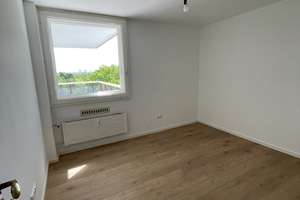 Hochwertig sanierte 3-Zimmer-Wohnung mit zwei Balkonen, Aufzug und Garagenstellplatz in Essen – 45133 Stadtwald, Essen – Vorschaubild 6