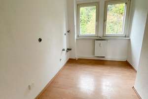 3-Raum-Wohnung in Schwarzenberg zu vermieten. Auf Wunsch mit Einbauküche! – Am Brückenberg 3, 8340 Schwarzenberg/Erzgebirge – Vorschaubild 2