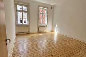 schöne 2ZKB Altbauwohnung zentral in Wiesbaden – Sedanstraße 5, 65183 Wiesbaden – Vorschaubild 3