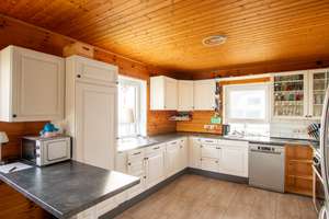 Wohnen mit Charme: Barrierearmer Holzbungalow mit Kamin und überdachter Terrasse – Die vollständige Adresse der Immobilie erhältst du vom Anbieter., 26532 Großheide – Vorschaubild 6