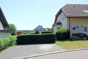 Qualität und Wohnkomfort – Wohnhaus mit 2 Einheiten und grünem Refugium! – Fichtenstraße 11, 55624 Rhaunen – Vorschaubild 6