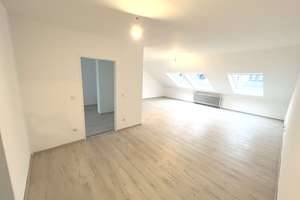 Ruhige, Sanierte, Helle 2,5-Zimmer WHG mit Tageslichtwannenbad, Einbauküche (o. E-Geräte) u. Garten – Heckinghauser Strasse 223, 42289 Heckinghausen, Wuppertal – Vorschaubild 3