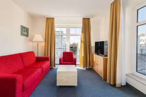 Ferienwohnung mit Einbauküche, Aufzug, Parkplatz in Sellin - Bahnhofsnah & Spazierdistanz zum Strand – Die vollständige Adresse der Immobilie erhältst du vom Anbieter., 18586 Sellin – Vorschaubild 2