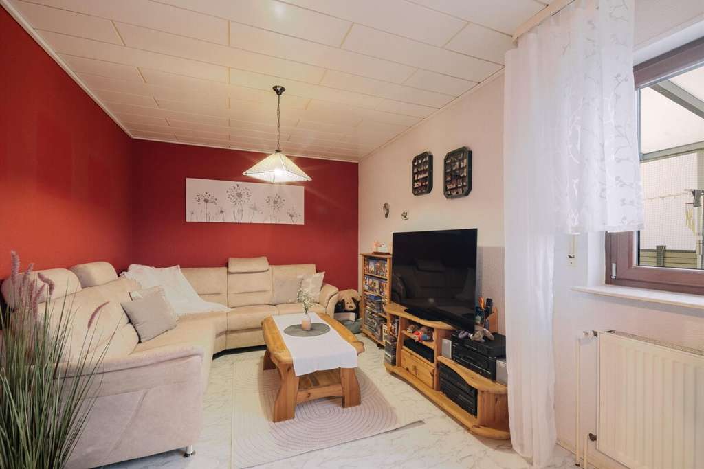 Immobilie in Erzhausen - Einziehen und wohlfühlen: Familienfreundliche Wohneinheit mit überdachter Terrasse - Bild 3