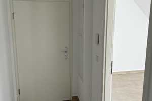 Charmante 2-Zimmer-Wohnung unterm Dach – beste Lage, hochwertig saniert – Augsburg – Vorschaubild 4