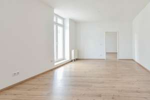 Helle Drei-Zimmerwohnung mit Balkon im 1. OG. Solingen Mitte. – Die vollständige Adresse der Immobilie erhältst du vom Anbieter., 42651 Solingen-Mitte, Solingen – Vorschaubild 5