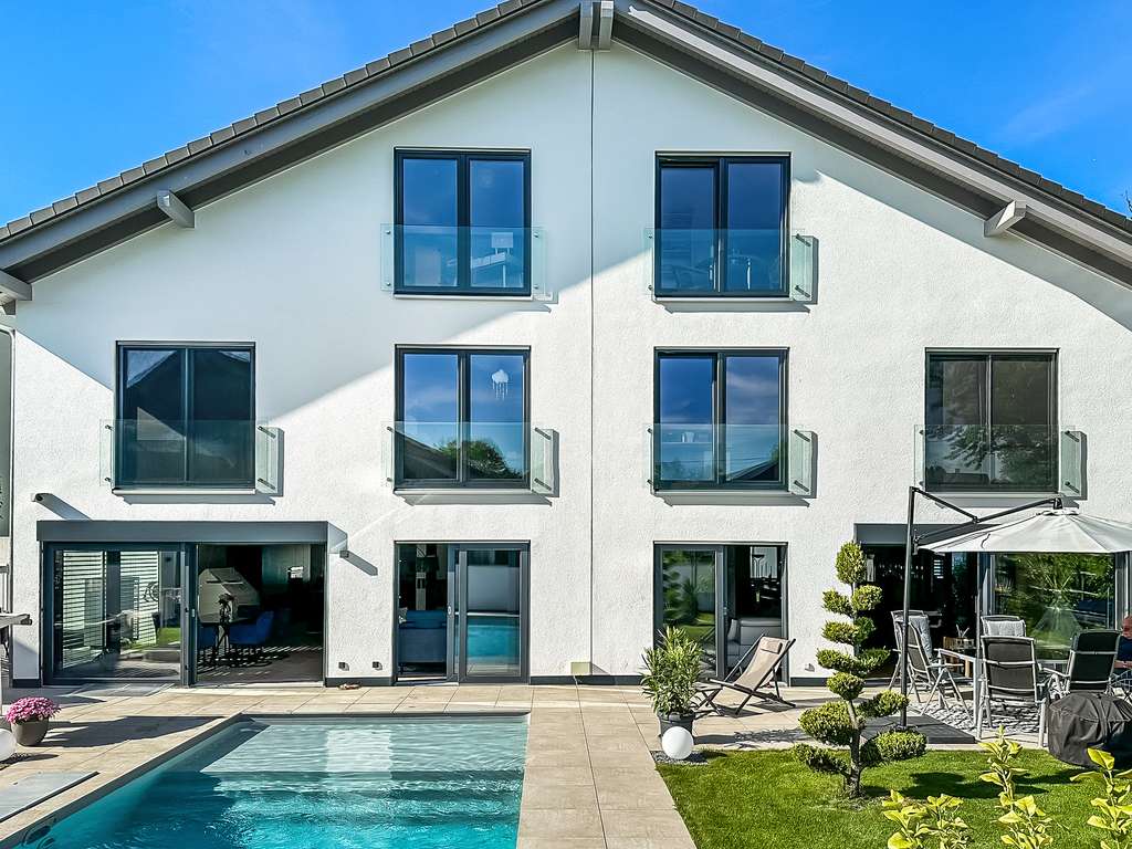 Immobilie in Andechs - Exklusives Doppelhaus-Ensemble – zwei Häuser, viele Lebensmodelle - Bild 0