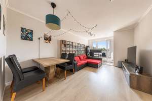 Modernisierte 2 Zimmer Wohnung mit Süd Loggia in Hamburg Wandsbek – Die vollständige Adresse der Immobilie erhältst du vom Anbieter., 22047 Wandsbek (Ortsteil), Hamburg – Vorschaubild 1