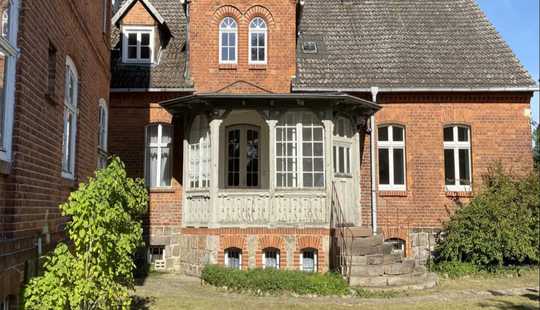 Bild von Ehemalige Kaiserliche Försterei, tolles Landhaus mit Stallungen und Wirtschaftsflächen, Teilbar