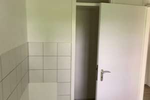 Im Erdgeschoss - Schöne 2 Zimmer Wohnung mit Balkon – Schönweißstr. 14 C, 90461 Hummelstein, Nürnberg – Vorschaubild 3