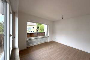 Mehrfamilienhaus mit fünf Wohneinheiten und Eigennutzungsoption in Regensburg-Oberisling – Die vollständige Adresse der Immobilie erhältst du vom Anbieter., 93053 Oberisling-Graß, Regensburg – Vorschaubild 10